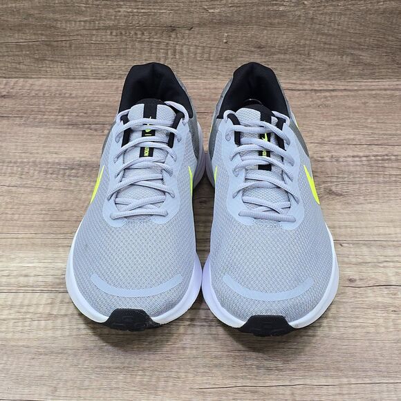 Nike Revolution 7 Men’s Size 14 Gray Running Shoes (FB2207-002) - Picture 2 of 9